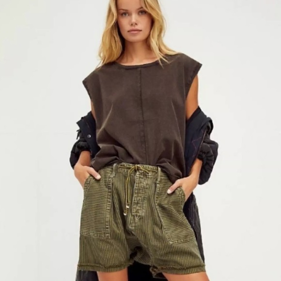 NWT Free People Kaiser Muscle Tank Tee in Raven’s Feather - Picture 6 of 10